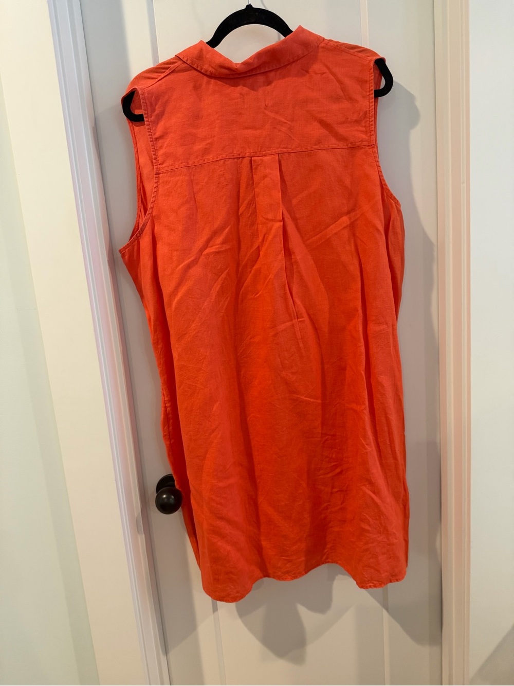 Tahari Sleeveless Button-Up Tunic in Vibrant Orange - Picture 3 of 4